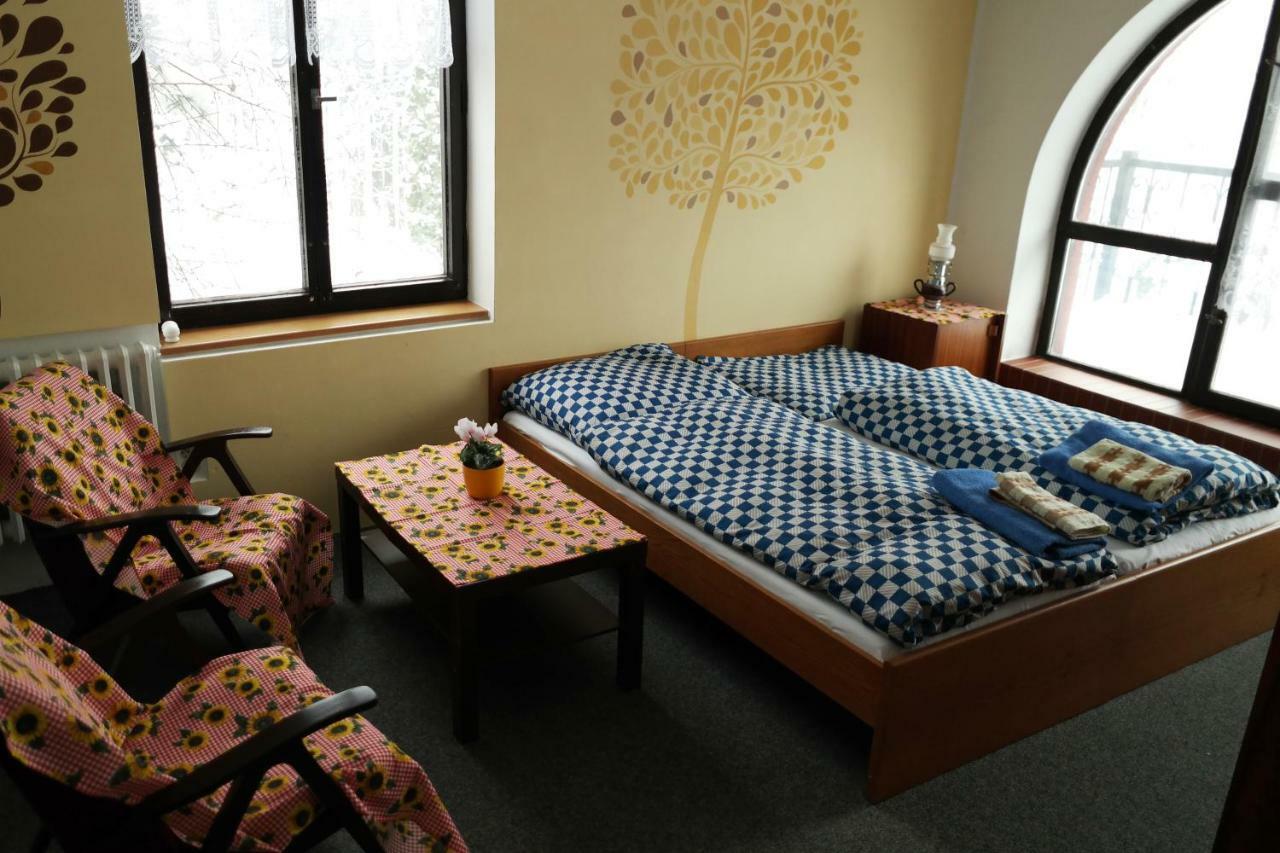 Apartmany Sedek Roprachtice エクステリア 写真