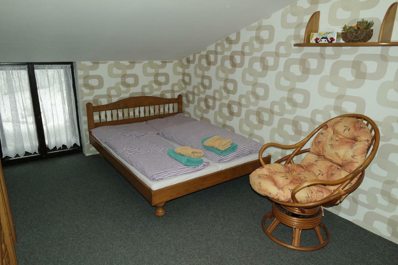 Apartmany Sedek Roprachtice エクステリア 写真